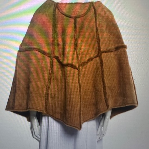UGG Leather/Suede Poncho (S) - Picture 2 of 11